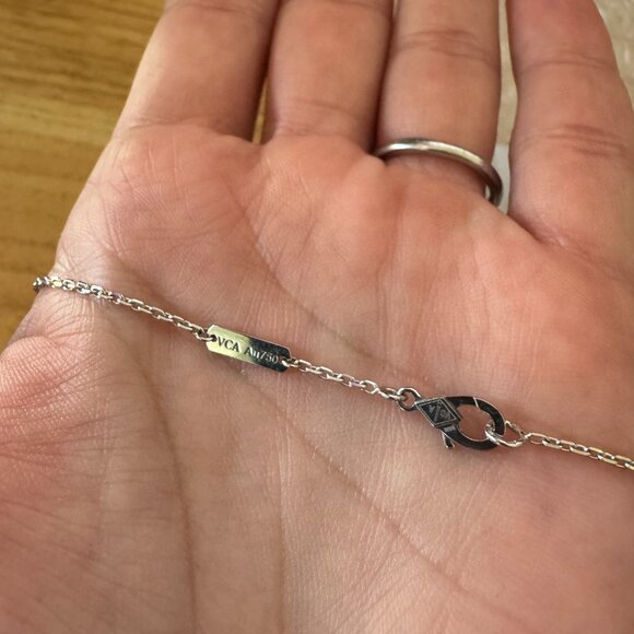 Van Cleef & Arpels Mother of Pearl Vintage Alhambra Pendant Necklace - Picture 6 of 7